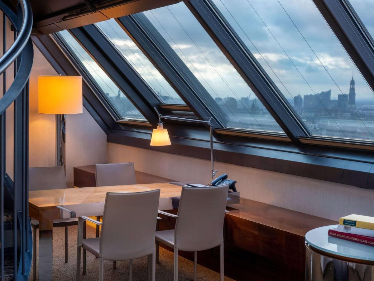 Moevenpick Hotel Hamburg City Exterior photo
