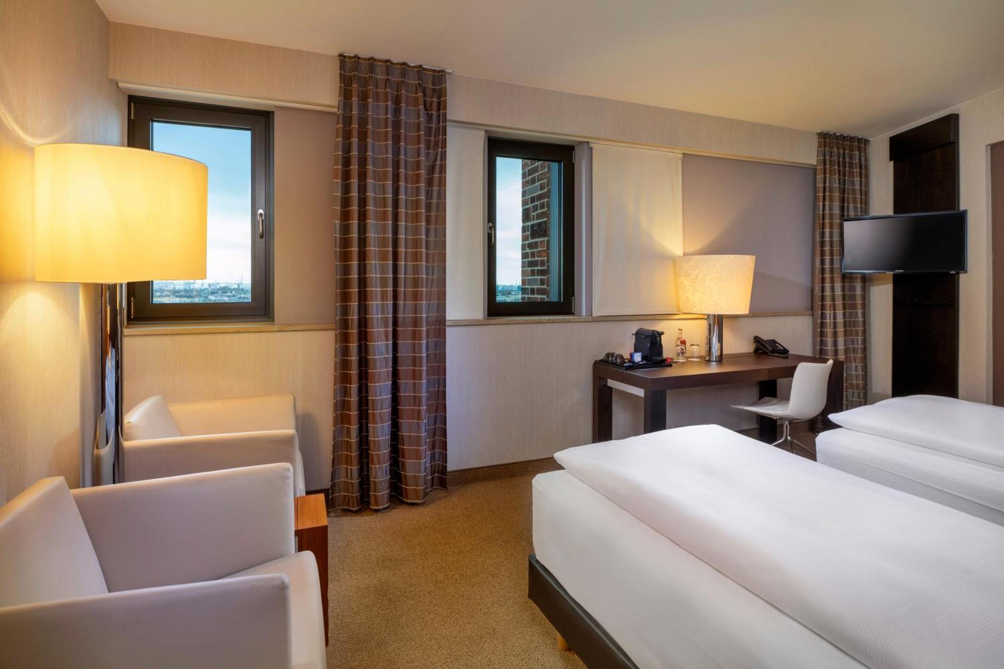 Moevenpick Hotel Hamburg City Exterior photo